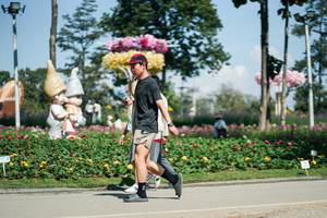 BIB: 
                            <button type="button" onclick="openModal(27620029)" class="btn btn-primary btn-sm float-right btn-popup" data-toggle="modal" data-target=".modal-high-quality">
                        <i class="fas fa-shopping-cart"></i> Add to Cart
                    </button>
                                            <button type="button" onclick="isThisMe(27620029, true)" class="btn btn-success btn-sm float-right btn-popup btn-isme hidden" data-toggle="tooltip" data-placement="bottom" title="นี่คือรูปของคุณใช่ไหม คลิกที่นี่เพื่อเอาเข้าอัลบั้ม">
                        <i class="fas fa-plus"></i> Add to album
                    </button>
                    <button type="button" onclick="isThisMe(27620029, false)" class="btn btn-warning btn-sm float-right btn-popup btn-isnotme hidden">
                        <i class="fas fa-ban"></i> Remove from album
                    </button>